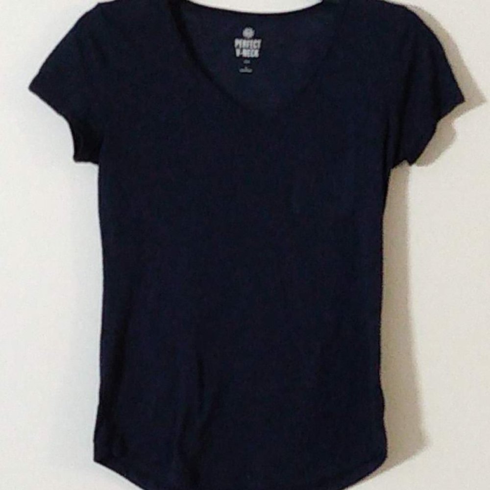 SO Perfect Navy V neck shirt